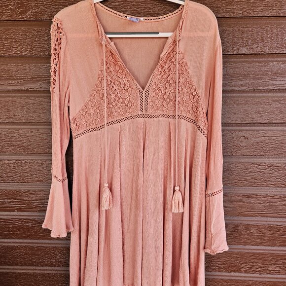 VENUS Pink Lace Mini Dress - Picture 1 of 11